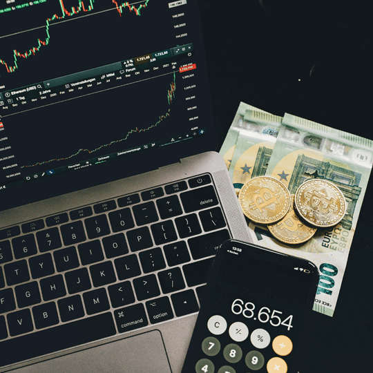 Akvembrutox AI crypto investment experts team